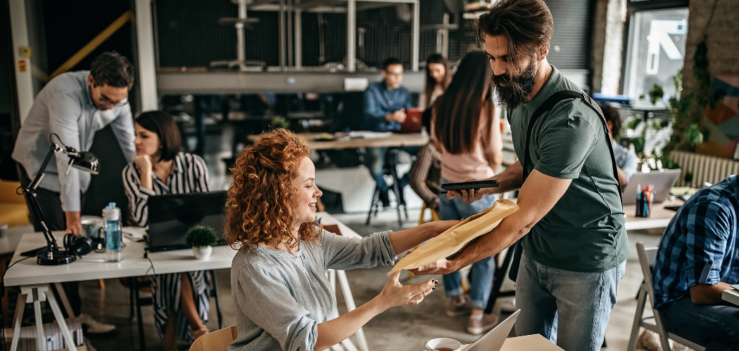 Benefits of using gig-economy workers for last mile deliveries